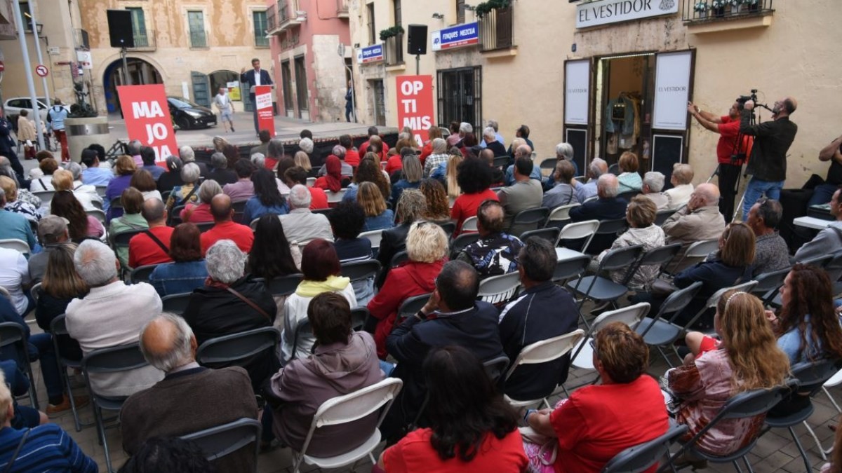L'acte del PSC s'ha fet al carrer de les Quatre Fonts.