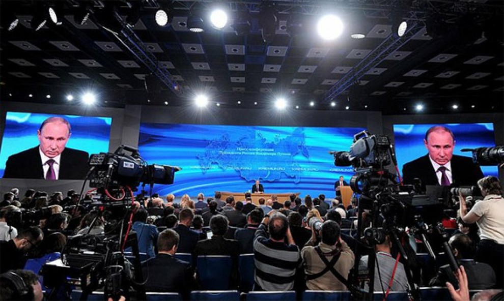 El president de Rússia, en roda de premsa amb 1.200 periodistes.