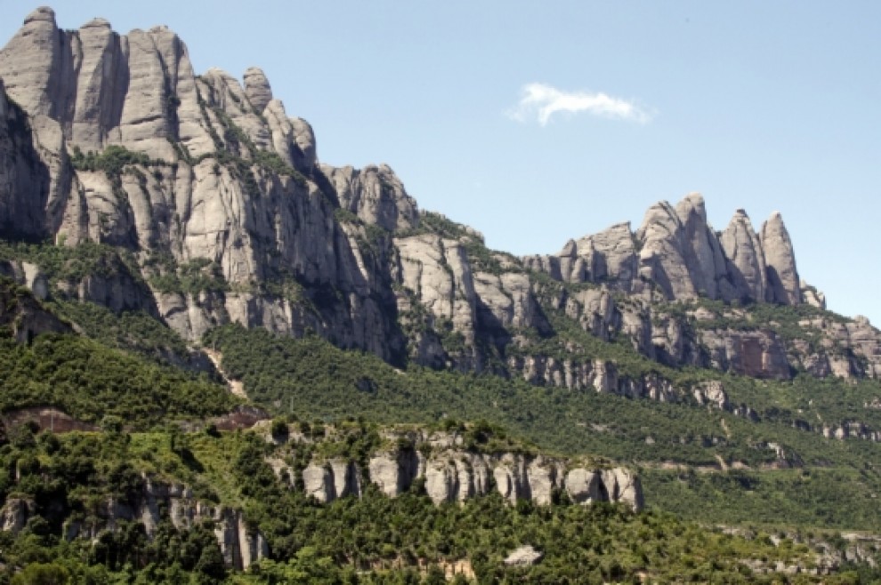 Vistes generals de la muntanya de Montserrat.