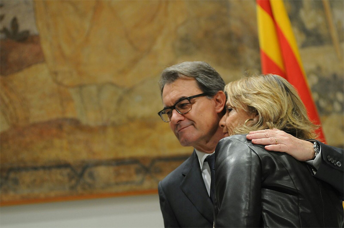 Artur Mas i Helena Rakòsnik, després d'anunciar que feia «un pas al costat»
