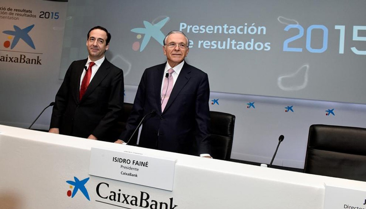 Isidre Fainé i Gonzaló Gortázar, en un acte de CaixaBank.
