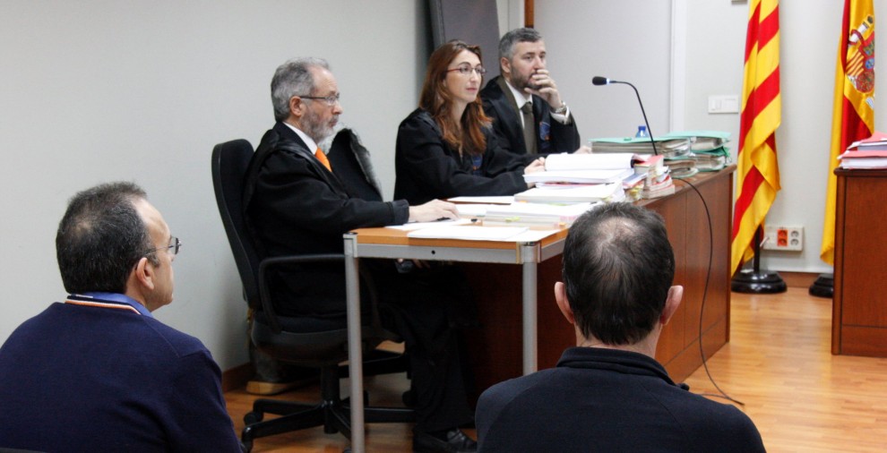 Els dos acusats durant el judici, al Penal 3 de Lleida