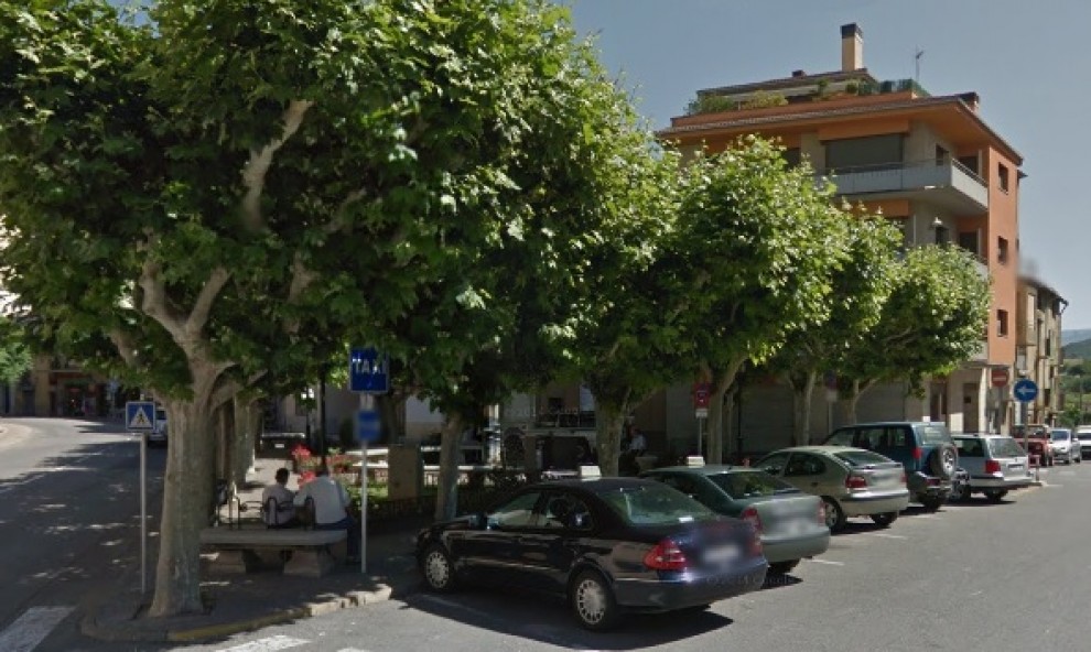 La parada de taxis de Tremp, a la plaça de la Creu