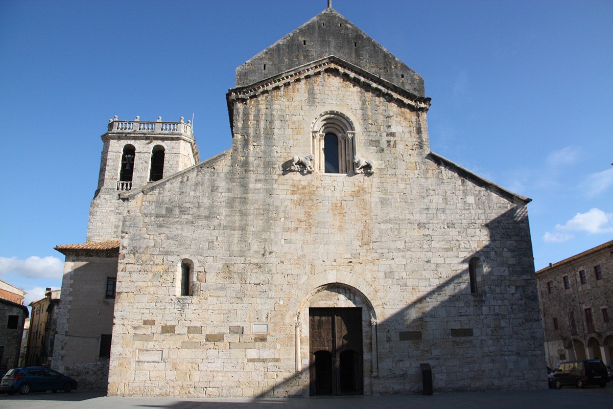Montestir de Sant Pere de Besalú, on s'han fet les prospeccions