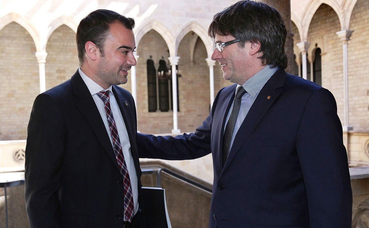 El president Puigdemont també ha expressat el seu suport a Ballart.