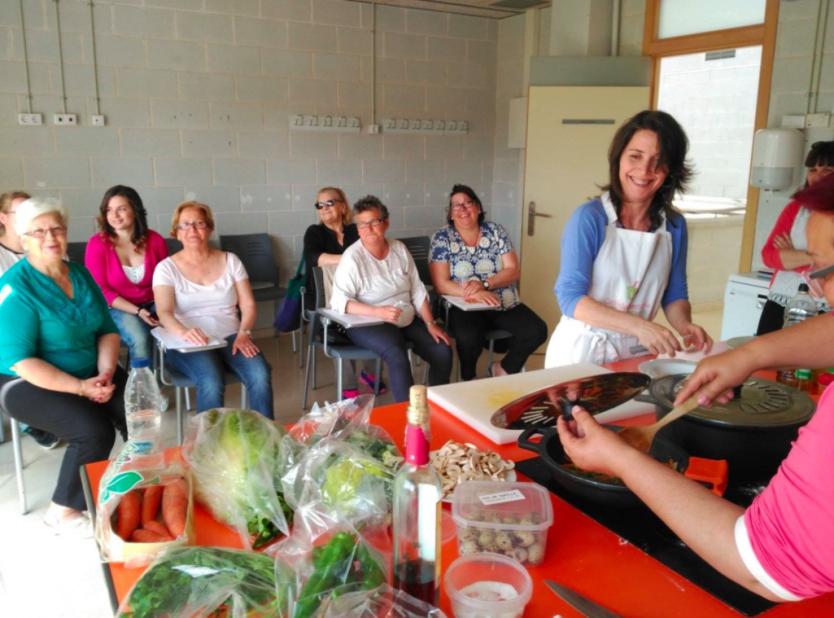 La programació d'activitats als centres cívics de Reus inclou, entre altres, tallers de cuina