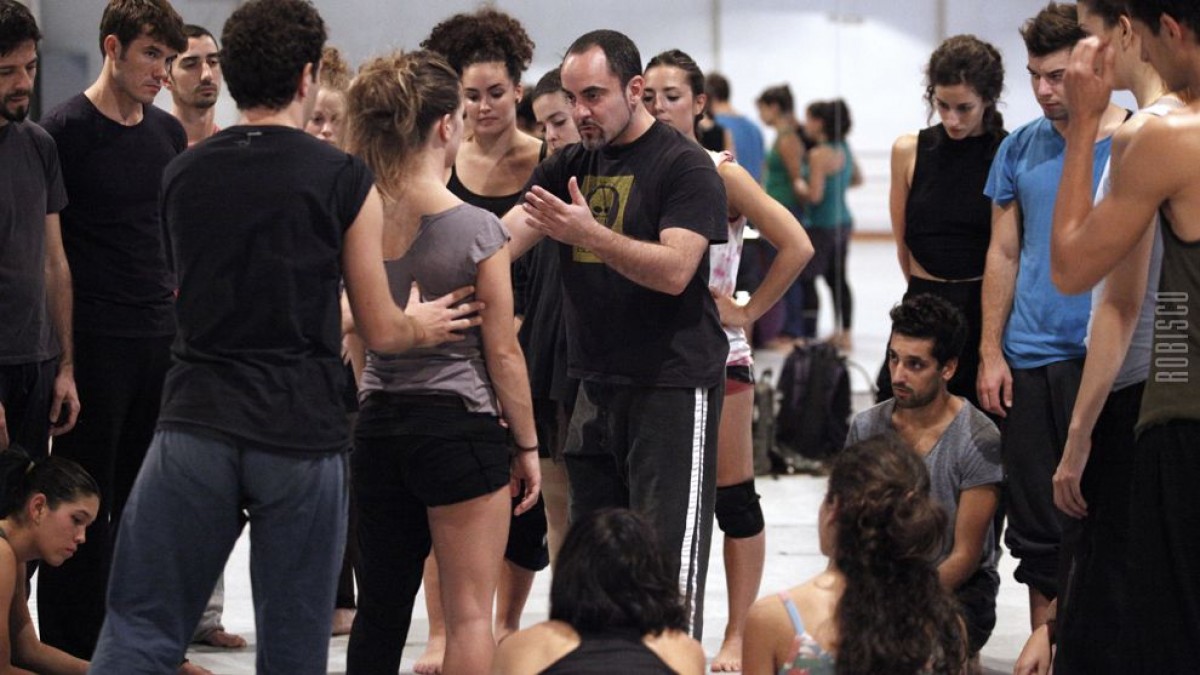 Roberto Olivan és ballarí, coreògraf i el director del festival Deltebre Dansa