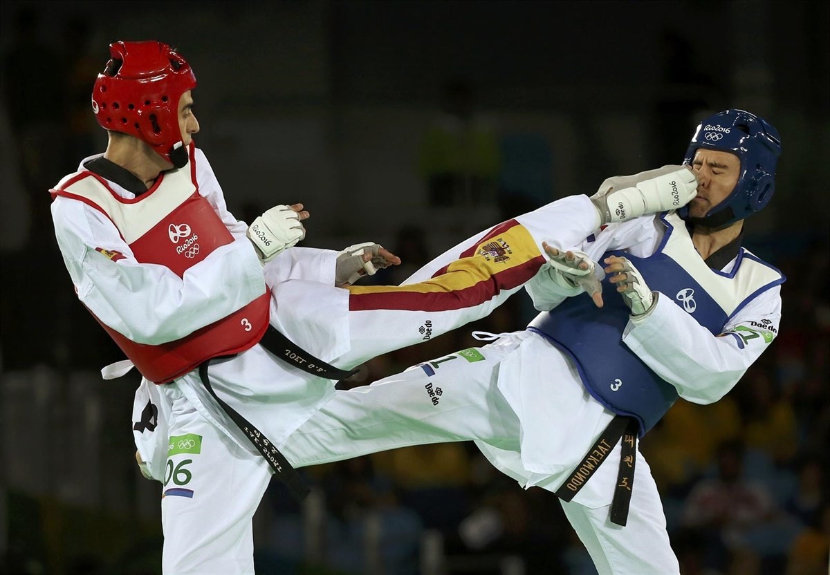 Joel González durant un dels combats a Rio 2016 contra el mongol Temuujin Purevjav