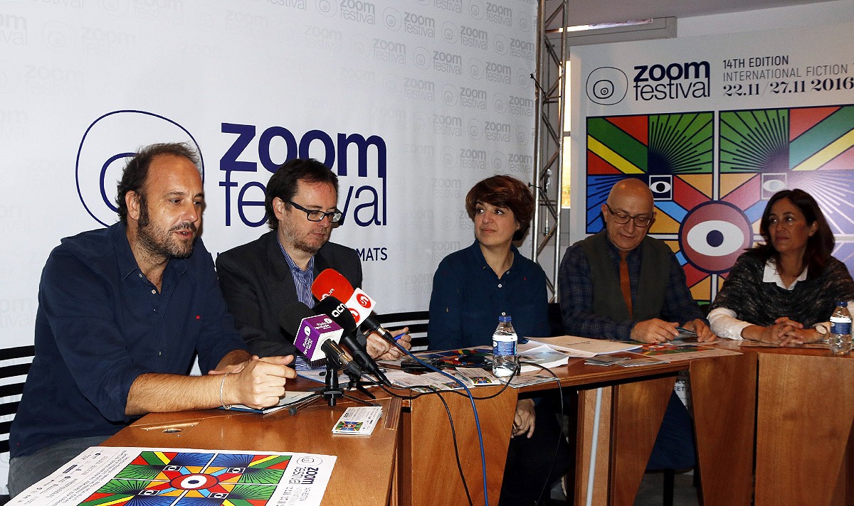 Els organitzadors del Festival Zoom a Igualada, explicant els detalls de la 14a edició