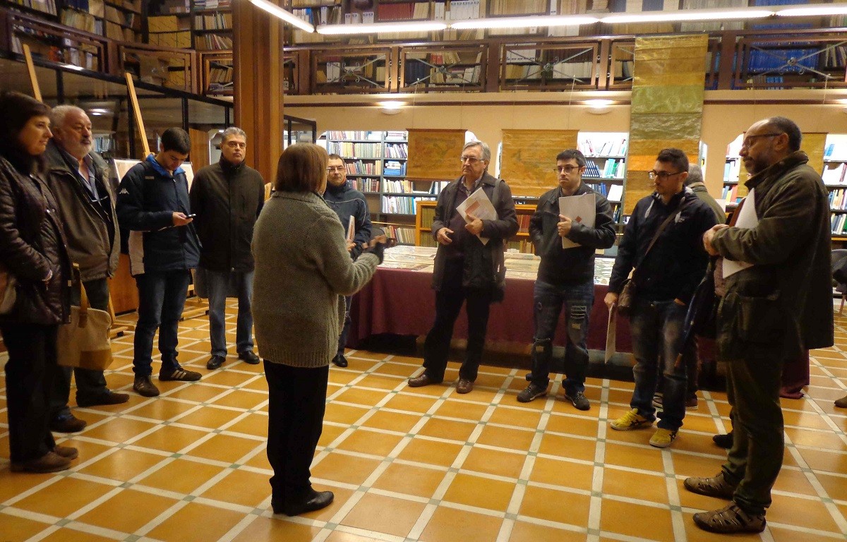 Visita a la biblioteca de l'Observatori de l'Ebre de Roquetes.