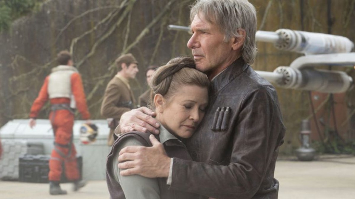 Carrie Fisher i Harrison Ford, en un fotograma de l'Episodi VII