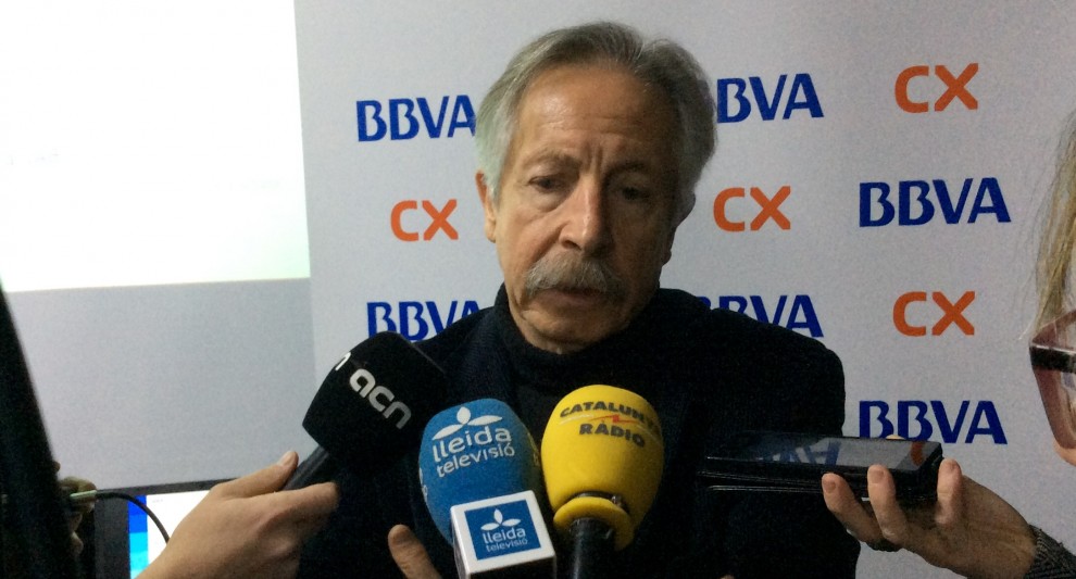 L'economista Josep Oliver ha presentat l'informe del BBVA