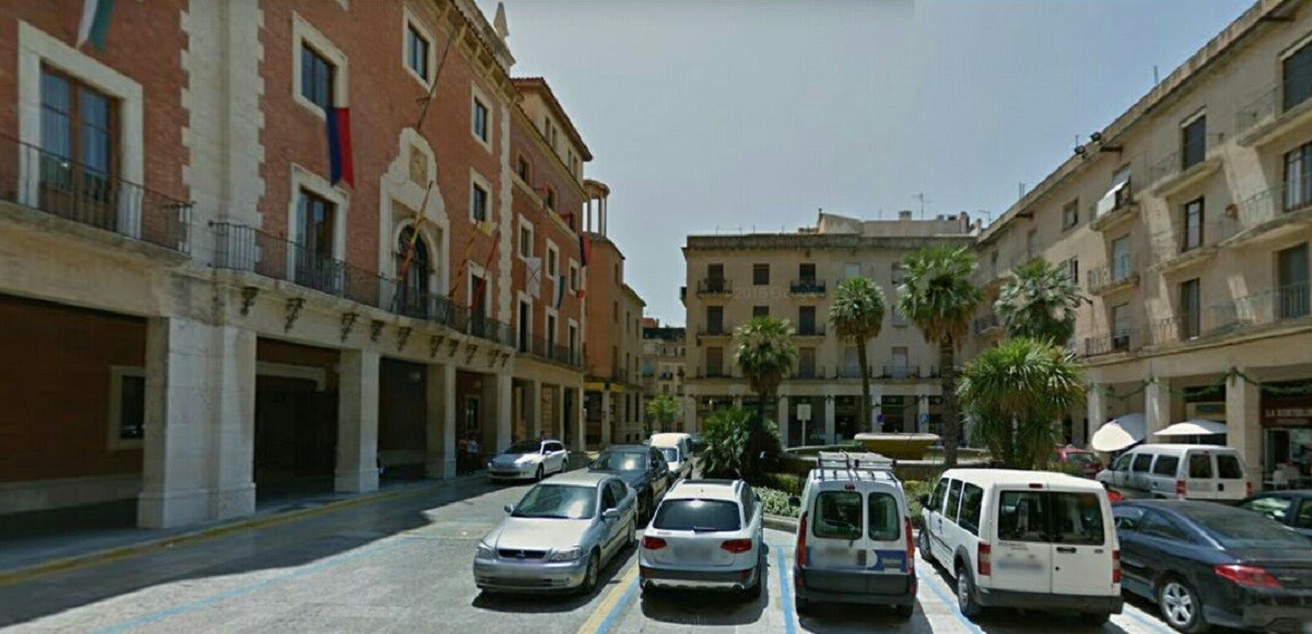 Plaça de l'Ajuntament de Tortosa.