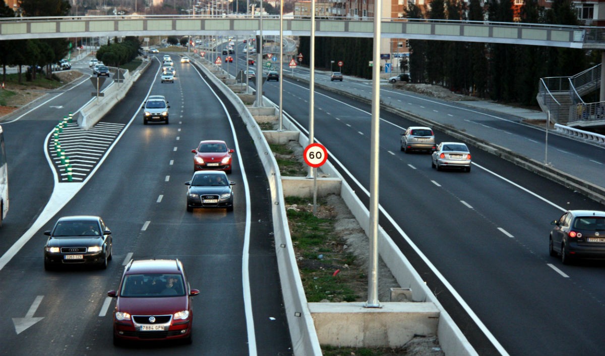 La carretera T-11 al seu pas pel terme de Tarragona