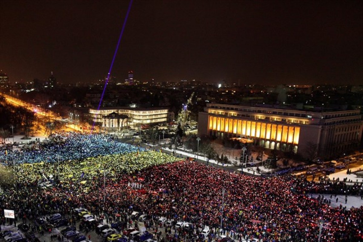 Una de les concentracions massives contra el govern a Bucarest