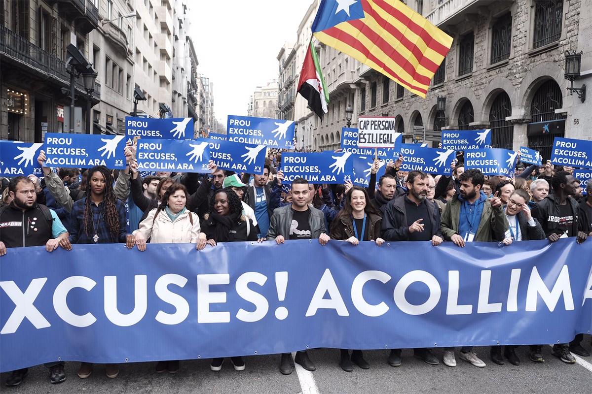 Manifestació massiva en defensa dels refugiats a Barcelona