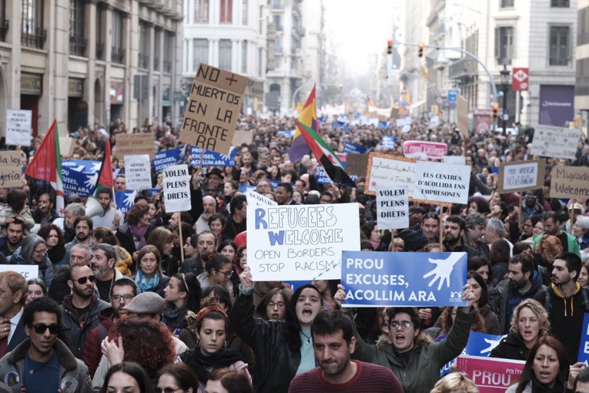 La manifestació massiva en defensa dels refugiats a Barcelona