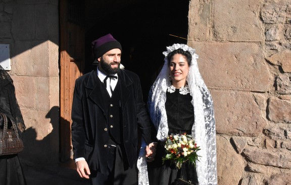 La Festa dels Traginers de Balsareny viu per primera vegada un casament «de debò»