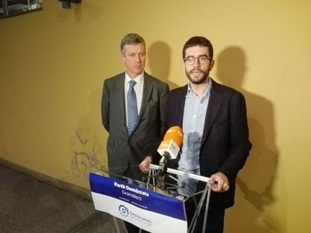 Josep Maria Noguera i Àlex Sastre, durant una compareixença de premsa