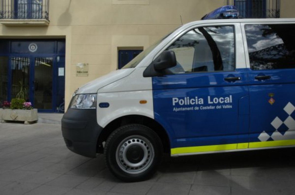 Un vehicle policial