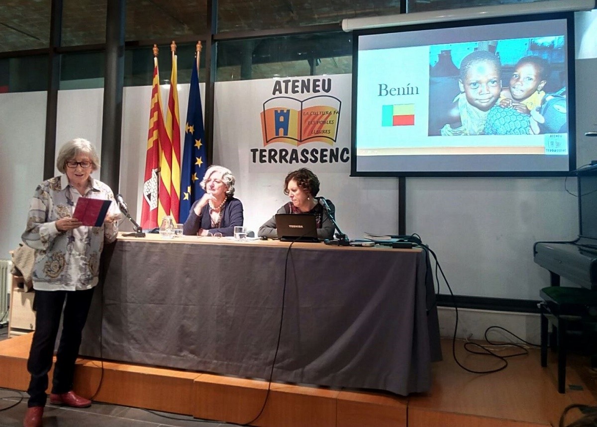 Carme Pérez i Montserrat Muntada van oferir una conferència.