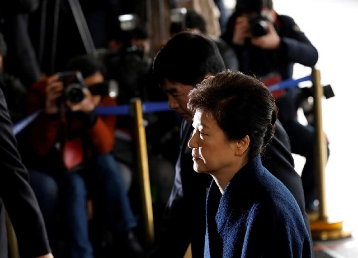 L'expresidenta Park Guen Hye arribant al tribunal