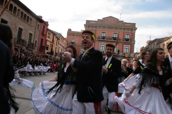 Jordi Amadó -amb barba- durant el Ball de Gitanes de  l'any 2013