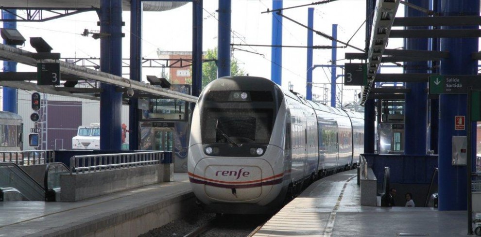 Imatge d'un tren Avant, a Lleida.