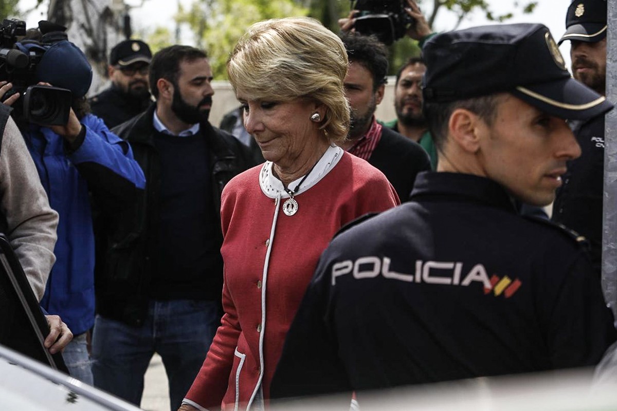 Esperanza Aguirre sortint del judici del cas Gürtel