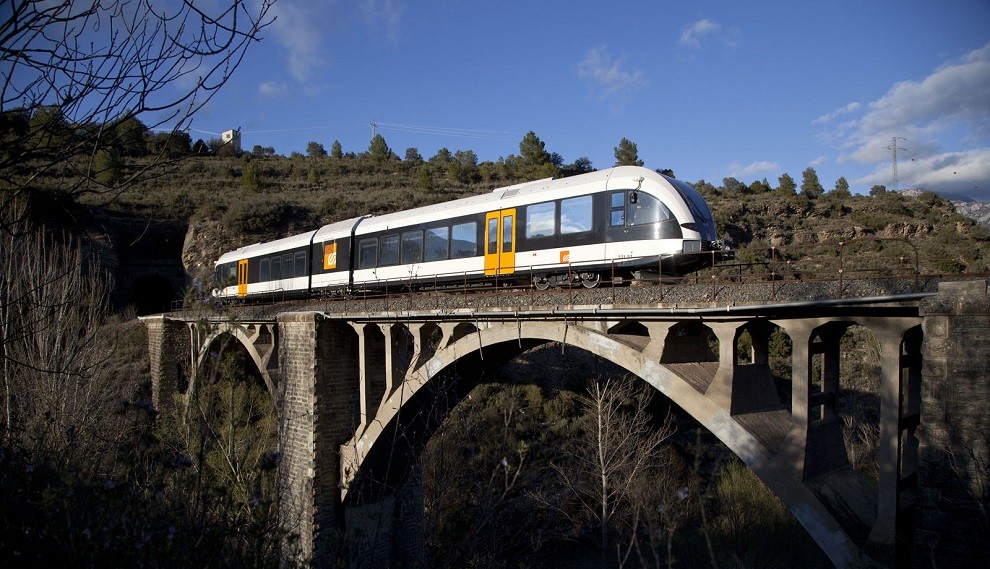 El tren de la Pobla, al seu pas pel Pallars Jussà