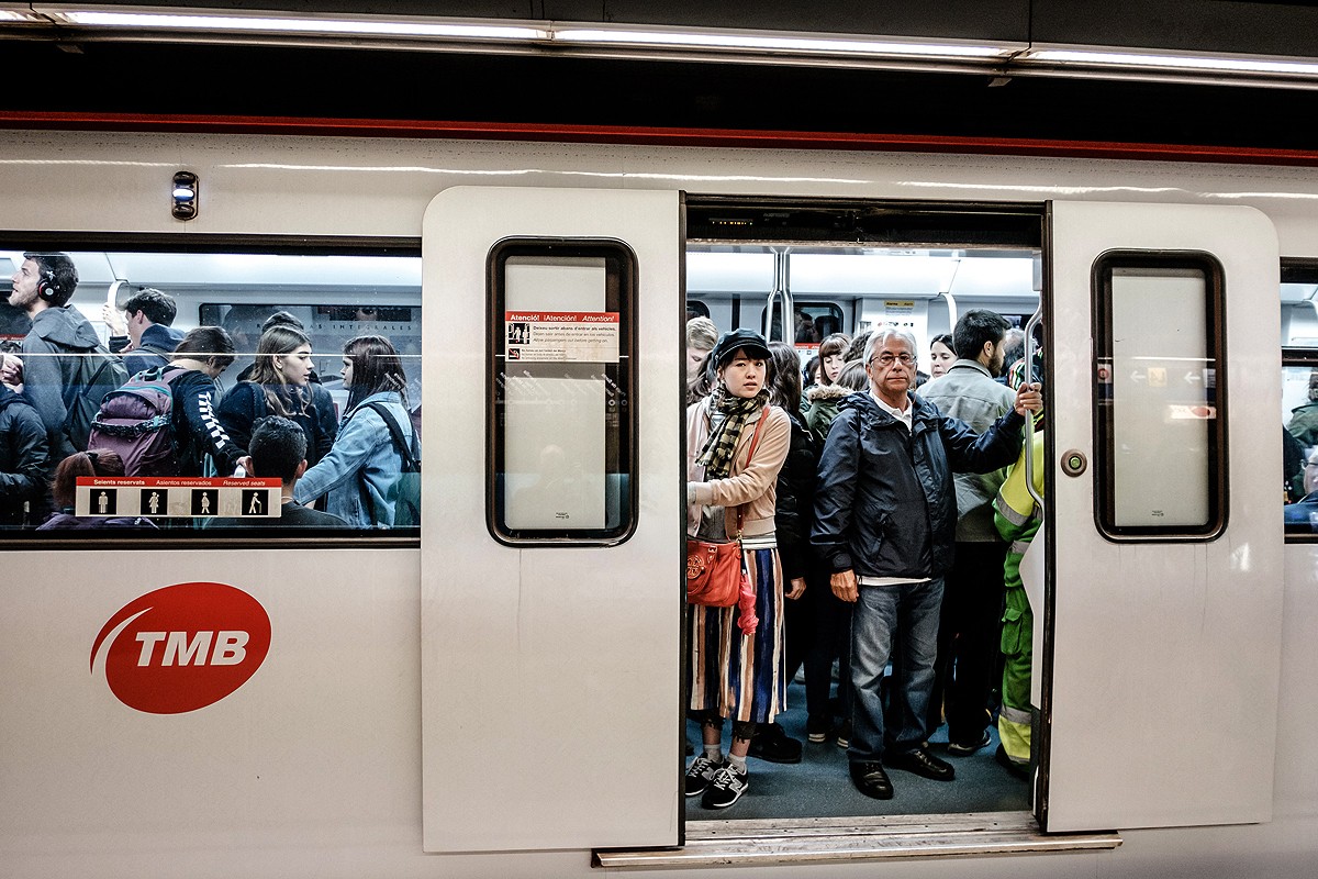 Un vagó del metro de Barcelona