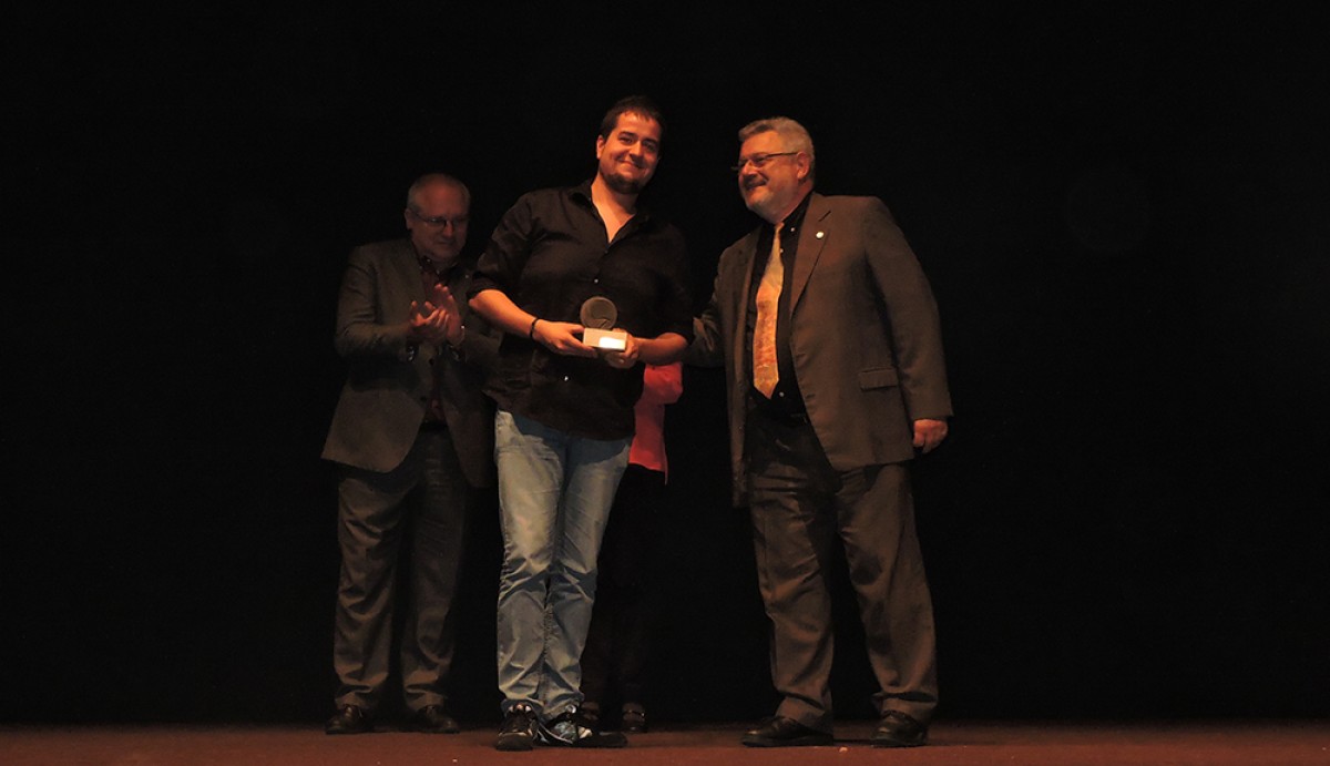 El músic berguedà Martí Villegas recollint els premis