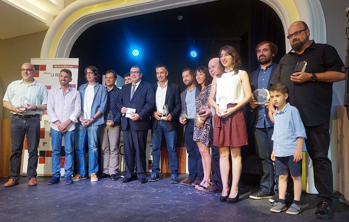 Tots els guardonats, en la gala de lliurament dels Premis de Comunicació 2017 a Tarragona.