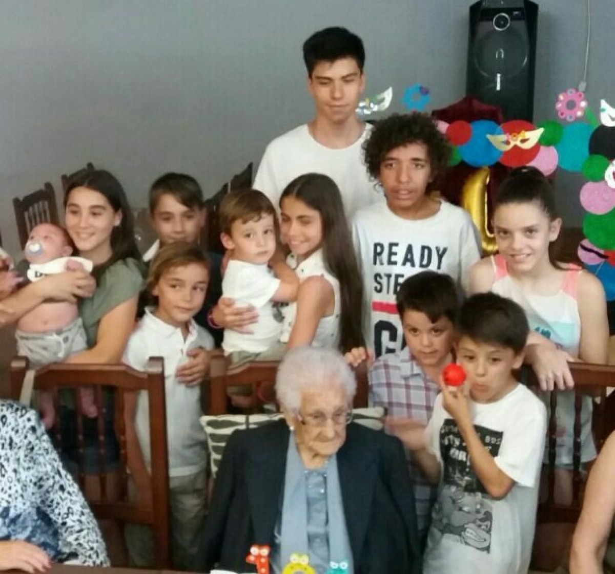 Encarnación García amb part de la seva família