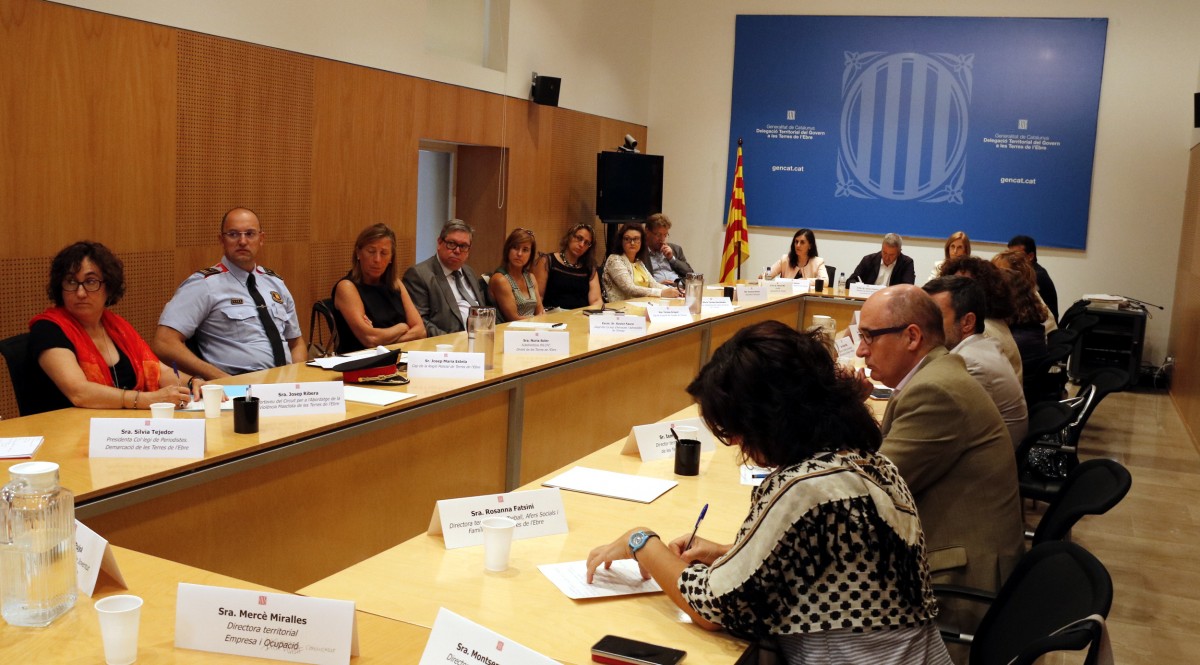 Imatge de la reunió de la mesa institucional del Circuit de les Terres de l'Ebre per a l'abordatge de la violència masclista