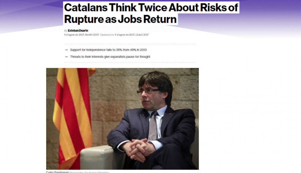 Portada de l'article de Bloomberg sobre el procés català i la crisi econòmica.
