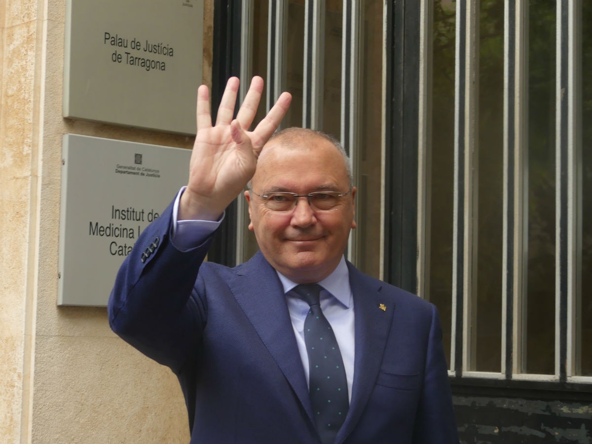 Carles Pellicer, alcalde de Reus, a les portes de l'Audiència Provincial de Tarragona