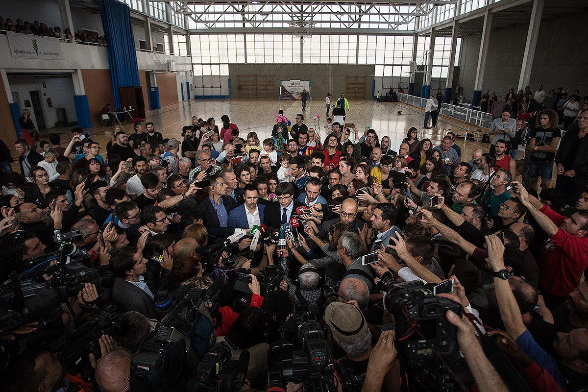 Carles Puigdemont, a Sant Julià de Ramis després d'haver votat l'1-O