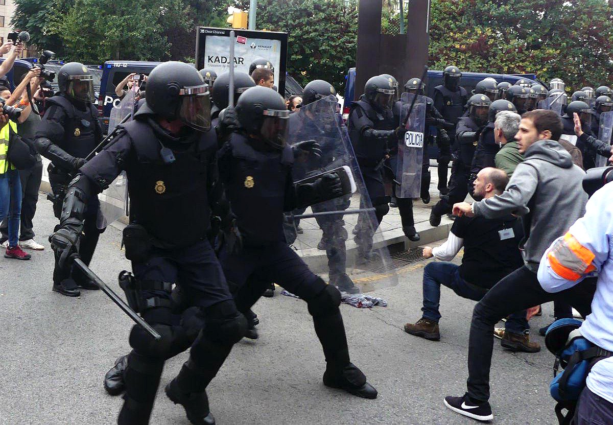 Càrregues policials a Tarragona durant l'1-O