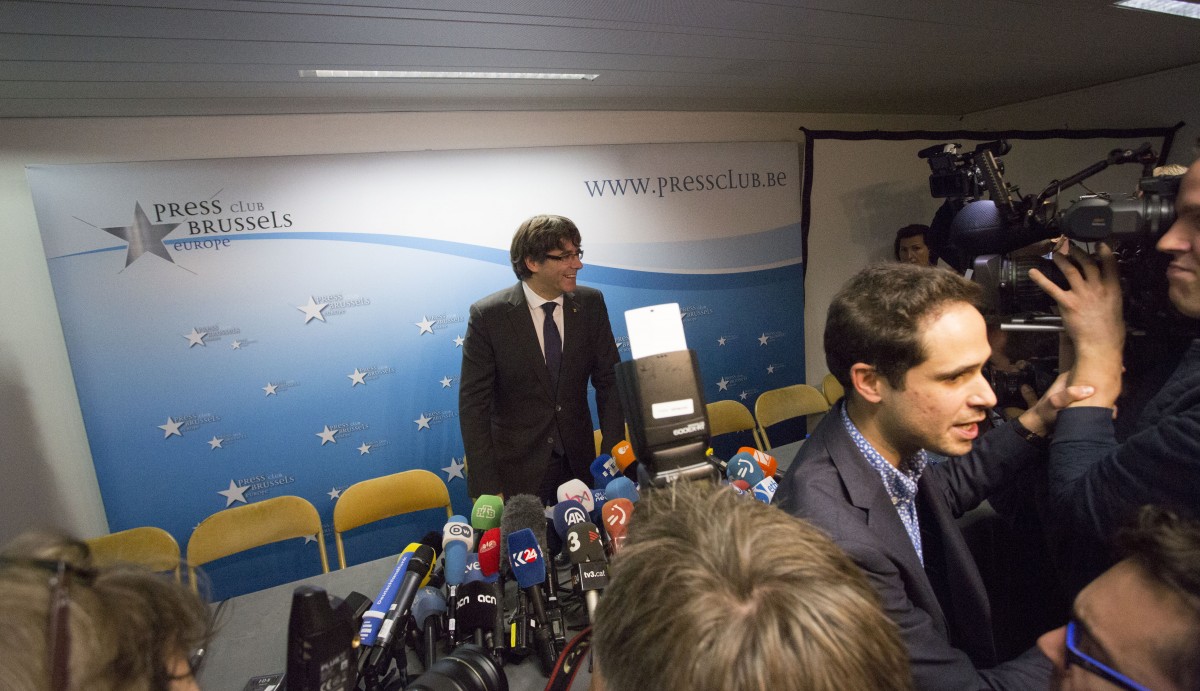 Carles Puigdemont a la sala de conferències del Press Club de Brussel·les 