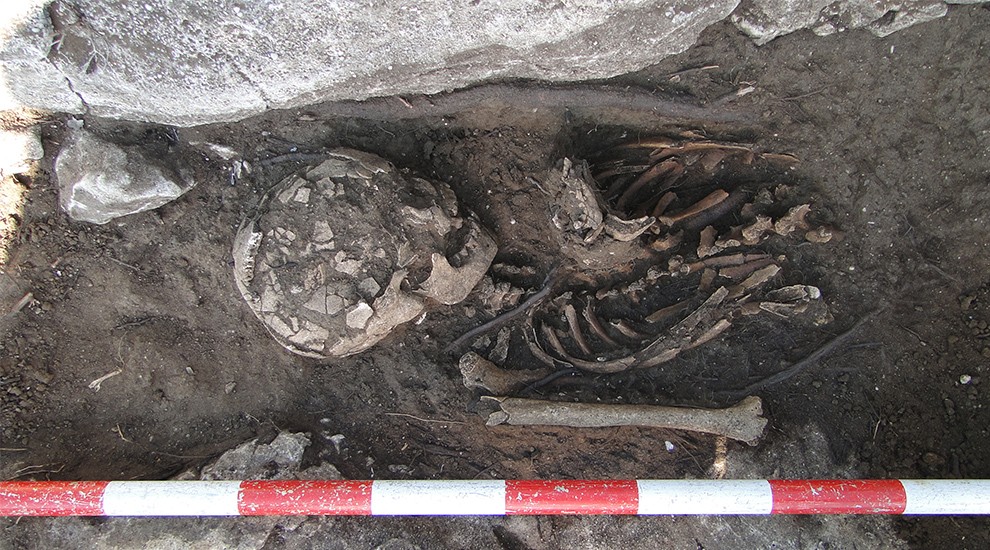 Detall d'una de les troballes al jaciment de Sant Martí de les Tombetes