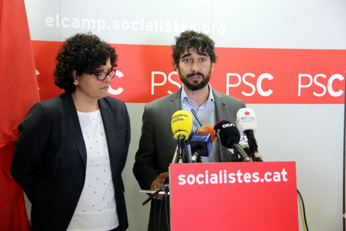 Rosa Maria Ibarra i Carles Castillo en una roda de premsa. Foto d'arxiu.