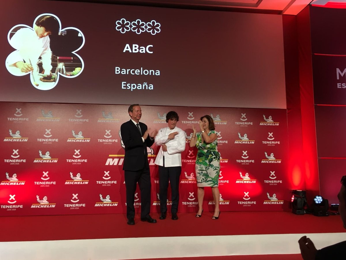 L'ABaC de Jordi Cruz aconsegueix la tercera estrella Michelin.