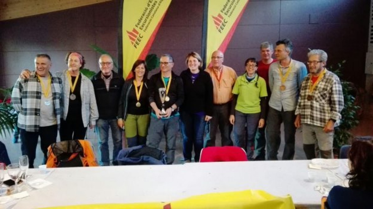 Instantania dels vencedors de Campionat de Catalunya del campionat de Marxes Tècniques de la Federació d’Entitats Excursionistes de Catalunya (FEEC).