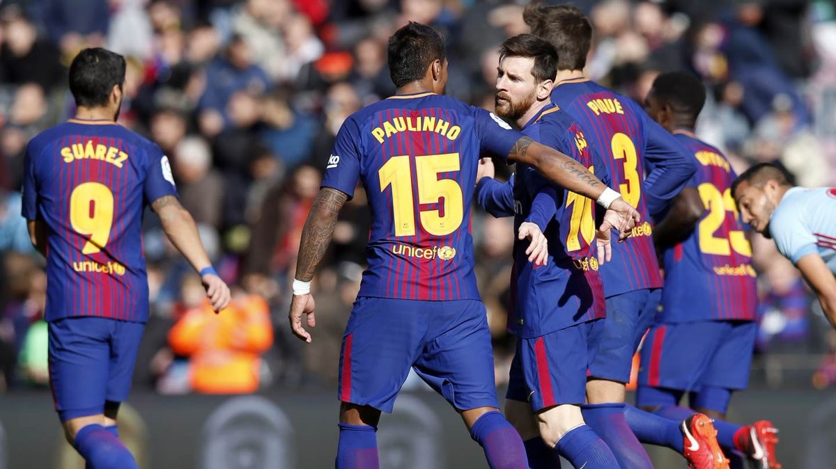 El jugadors del Barça celebrant un gol de Messi. 