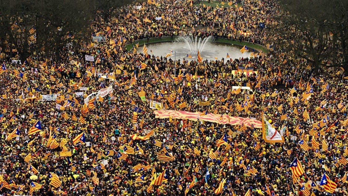 Milers de manifestants independentistes a Brussel·les