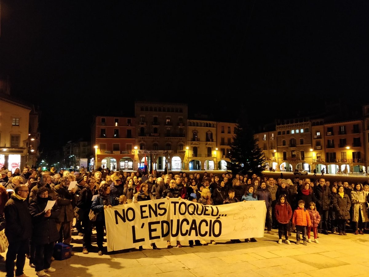 Concentració a Vic en defensa de l'escola catalana
