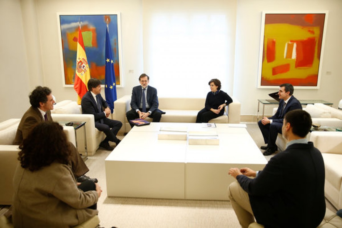 Rajoy i Santamaría han rebut avui el president de SCC, Josep Rosiñol, i els vicepresidents de l'entitat espanyolista. 