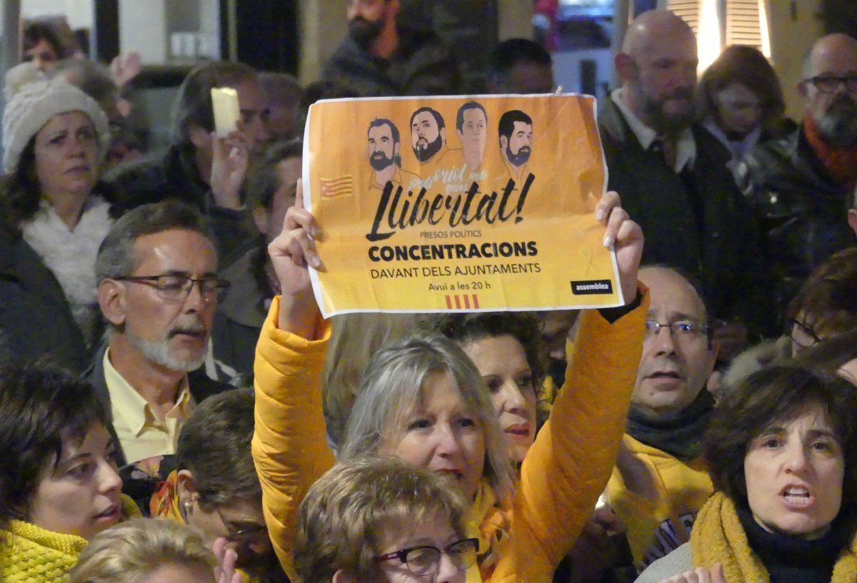 Concentració a Tarragona per exigir l'alliberament dels presos polítics 