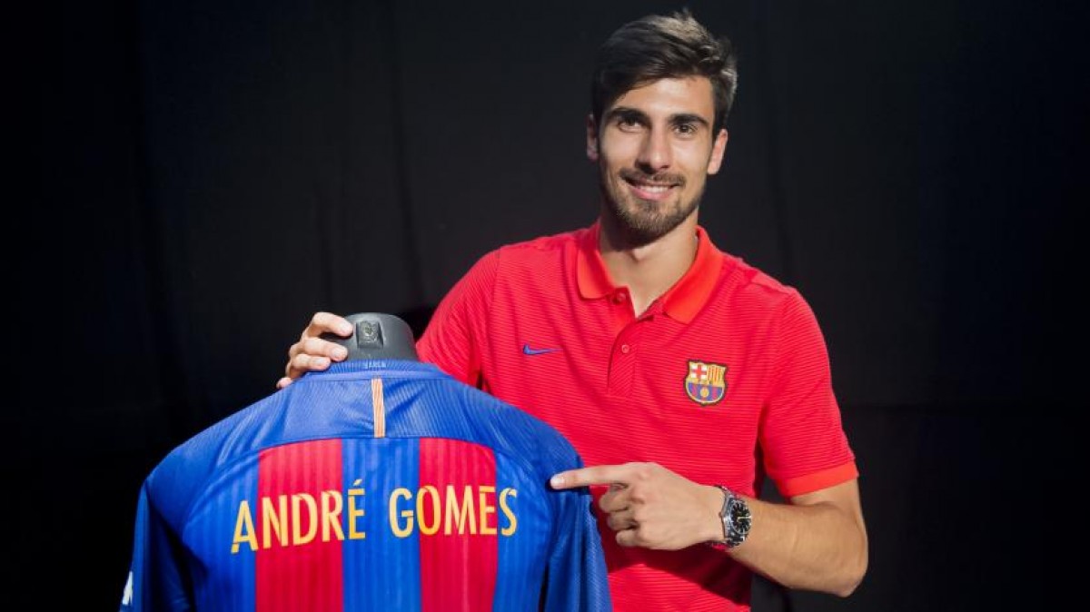 André Gomes, migcampista del Barça